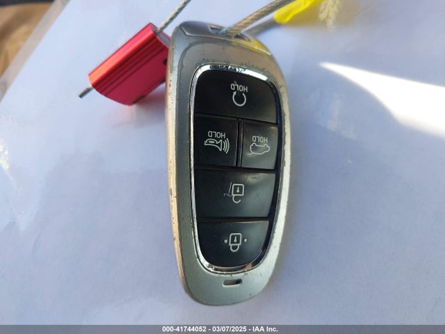 5NMS24AJ9PH527630 Hyundai Santa Fe Sel