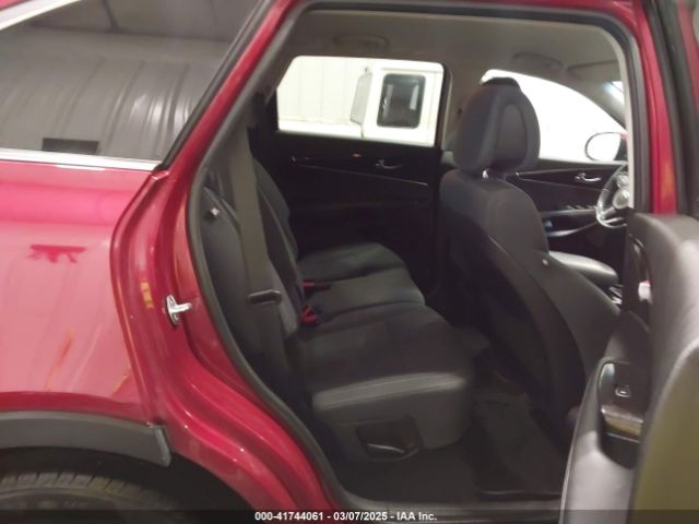 5XYPGDA39GG162823 KIA Sorento 2.4l Lx