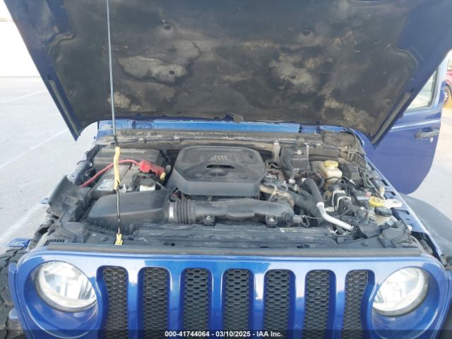 1C4HJXDN2JW282882 Jeep Wrangler Unlimited Sport S 4x4
