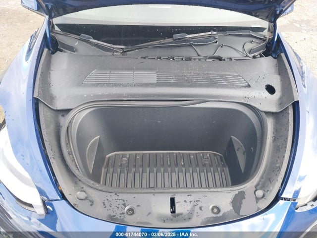 2021 TESLA MODEL Y 5YJYGDEE2MF099924 Photo 9