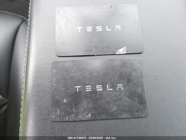 2021 TESLA MODEL Y 5YJYGDEE2MF099924 Photo 10