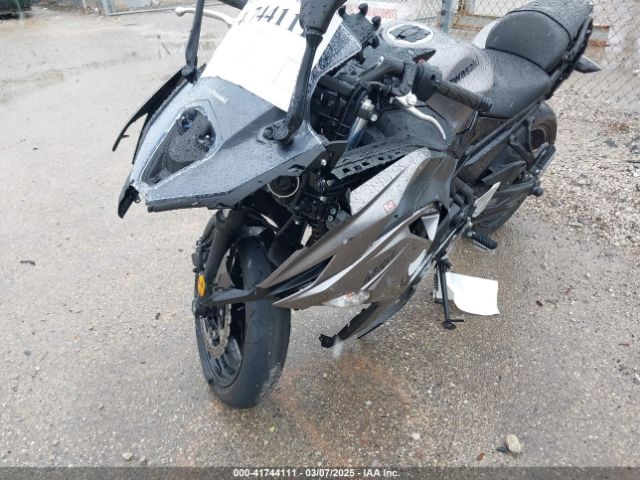 2021 KAWASAKI EX650 ML5EXEM15MDA30138