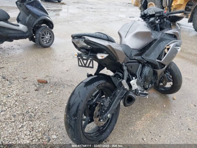 2021 KAWASAKI EX650 ML5EXEM15MDA30138 Photo 2