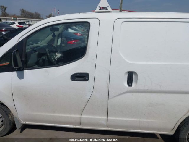 3N6CM0KN3HK710909 Nissan Nv200 S