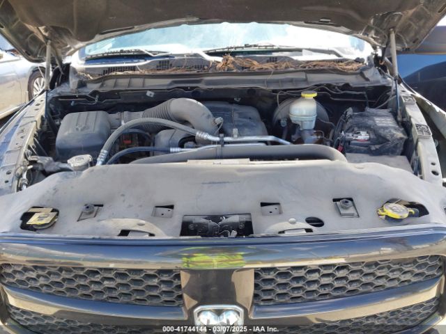 2018 RAM 1500 1C6RR6FTXJS182966 Photo 9