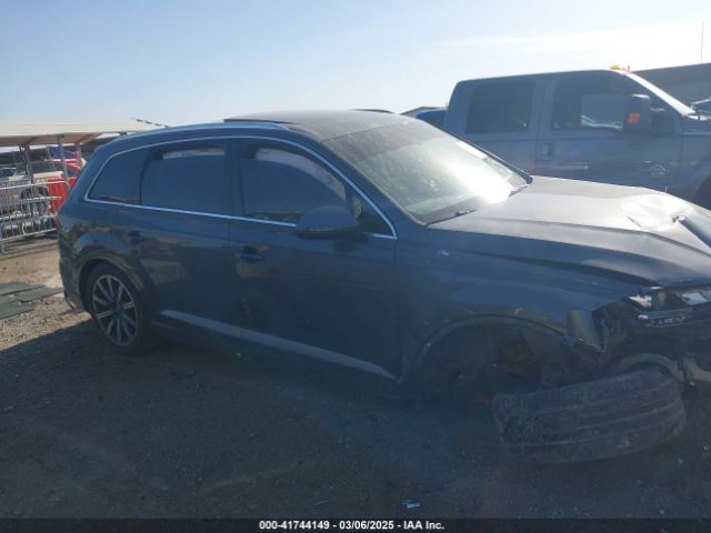 WA1LHAF74JD043034 Audi Q7 2.0t Premium