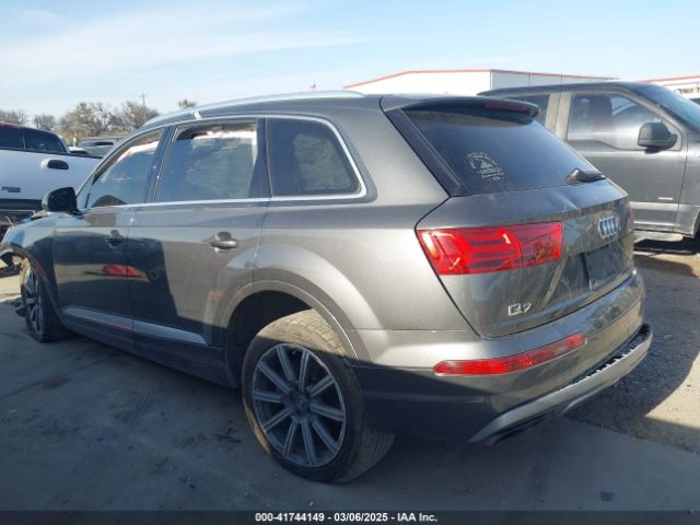 WA1LHAF74JD043034 Audi Q7 2.0t Premium