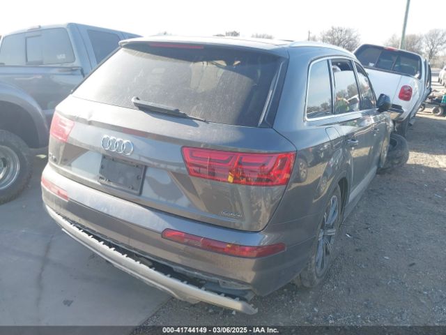 WA1LHAF74JD043034 Audi Q7 2.0t Premium
