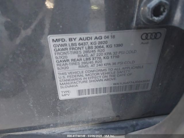 WA1LHAF74JD043034 Audi Q7 2.0t Premium