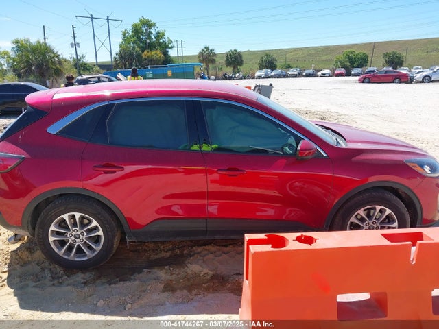1FMCU0G68LUB84835 Ford ESCAPE SE