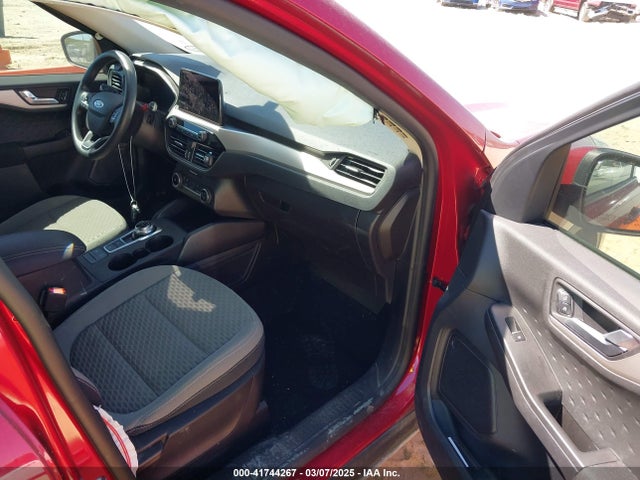 1FMCU0G68LUB84835 Ford ESCAPE SE