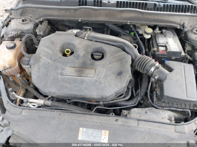3FA6P0H96GR327785 Ford FUSION SE