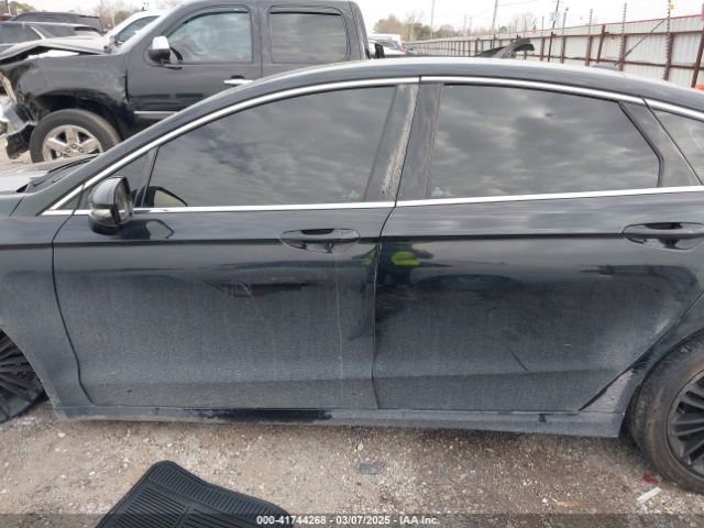 3FA6P0H96GR327785 Ford FUSION SE