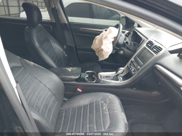 3FA6P0H96GR327785 Ford FUSION SE