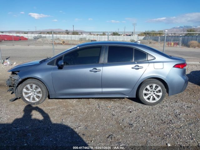 JTDEPRAE9LJ082163 Toyota COROLLA LE