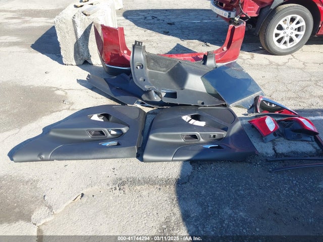 Chevrolet EQUINOX LT 2019 2GNAXUEV2K6222519 Image 12