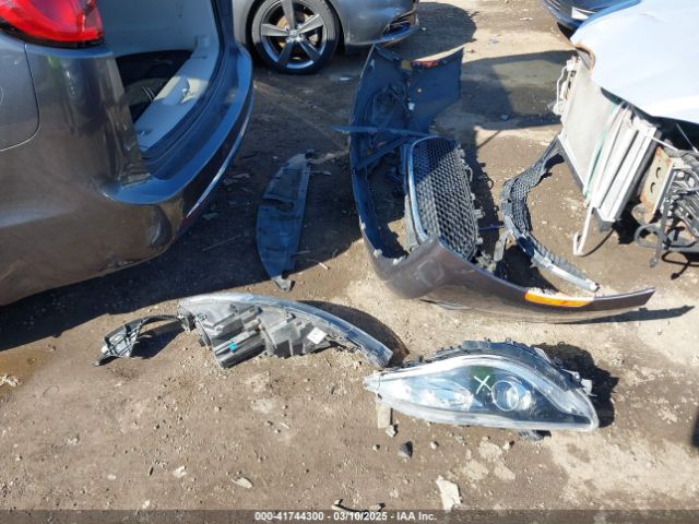 2C4RC1FG3KR708986 Chrysler Pacifica Touring Plus