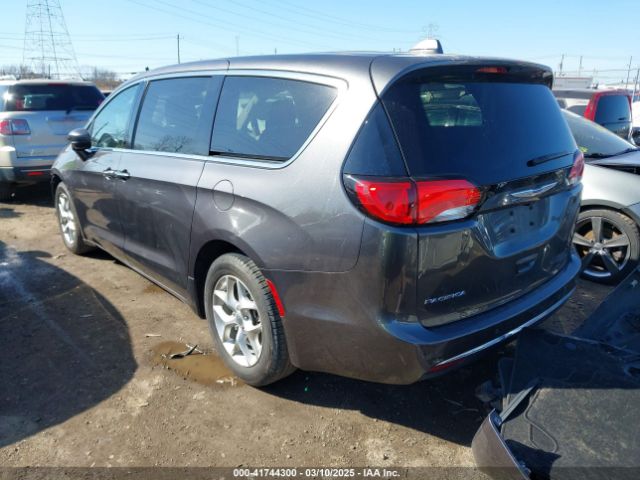 2C4RC1FG3KR708986 Chrysler Pacifica Touring Plus