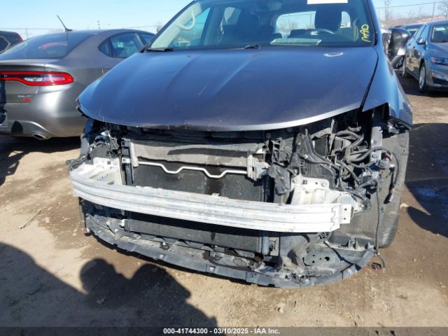 2C4RC1FG3KR708986 Chrysler Pacifica Touring Plus