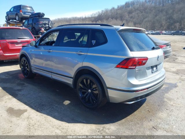 3VV2B7AX5MM113633 Volkswagen Tiguan 2.0t Se/2.0t Se R-line Black/2.0t Sel
