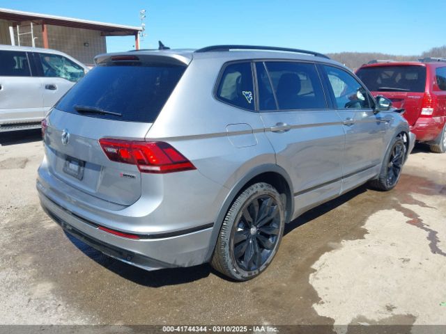 3VV2B7AX5MM113633 Volkswagen Tiguan 2.0t Se/2.0t Se R-line Black/2.0t Sel