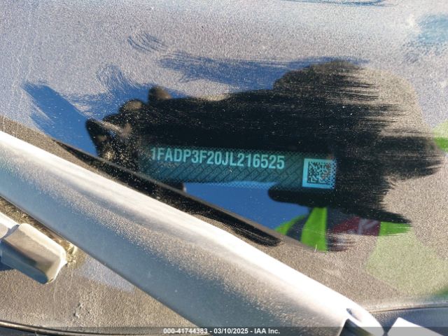 1FADP3F20JL216525 Ford FOCUS SE