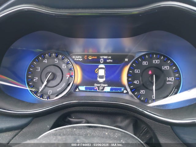 1C3CCCDG4FN630360 Chrysler 200