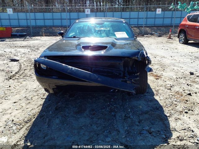 2C3CDZBT7NH233992 Dodge Challenger R/t