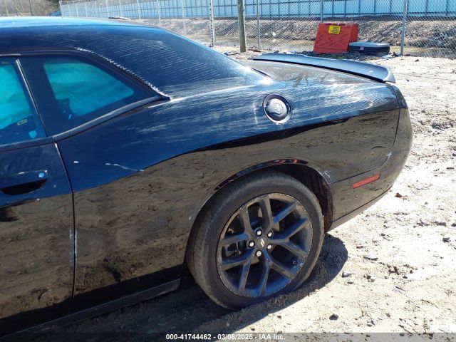 2C3CDZBT7NH233992 Dodge Challenger R/t
