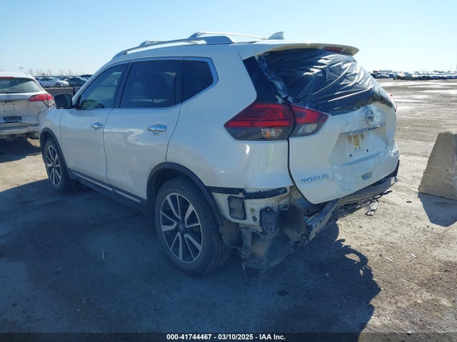 JN8AT2MV0HW250980 Nissan Rogue Sl