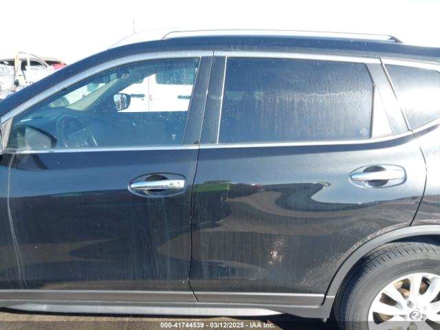 JN8AT2MT5KW250687 Nissan ROGUE SV