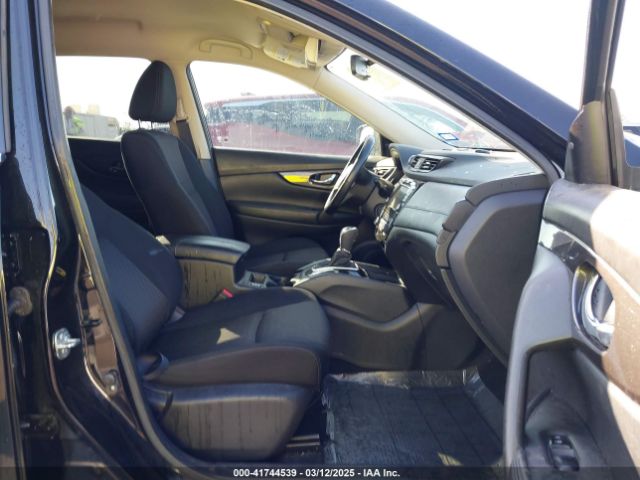 JN8AT2MT5KW250687 Nissan ROGUE SV