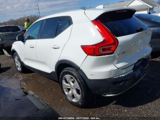 2019 VOLVO XC40 YV4AC2HK4K2130185 Photo 2