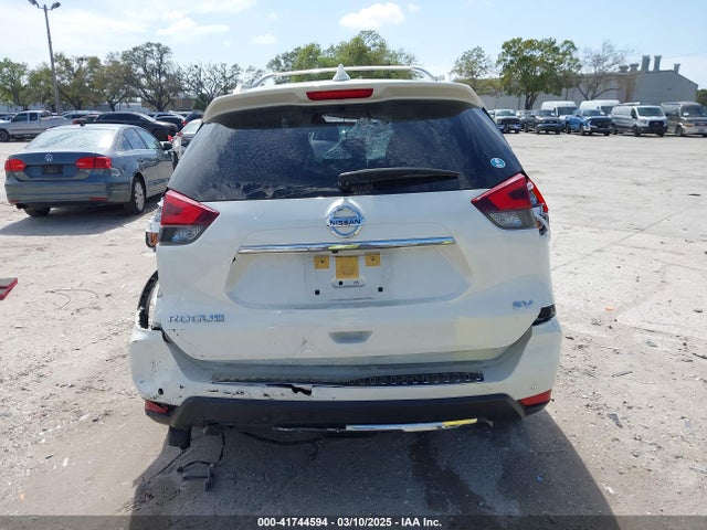 JN8AT2MT9KW267881 Nissan ROGUE SV