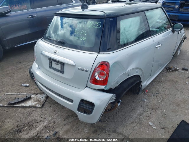 2013 MINI HARDTOP WMWSU3C56DT374488 Photo 3