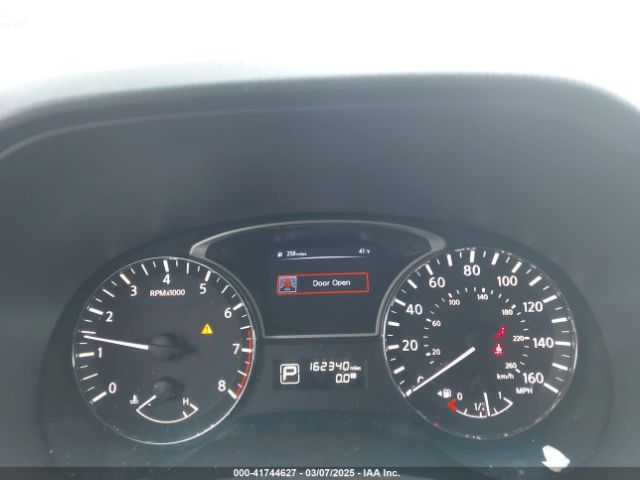 5N1AR2MN6EC619425 Nissan Pathfinder Platinum