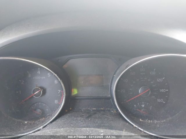 KNDMB5C10G6084583 KIA SEDONA LX