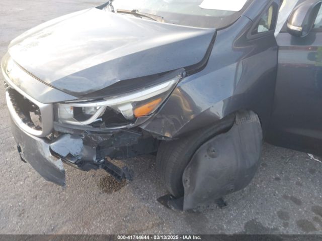 KNDMB5C10G6084583 KIA SEDONA LX