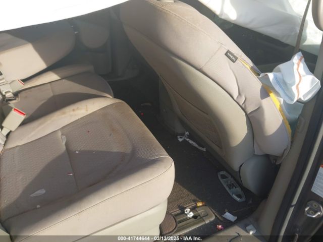 KNDMB5C10G6084583 KIA SEDONA LX