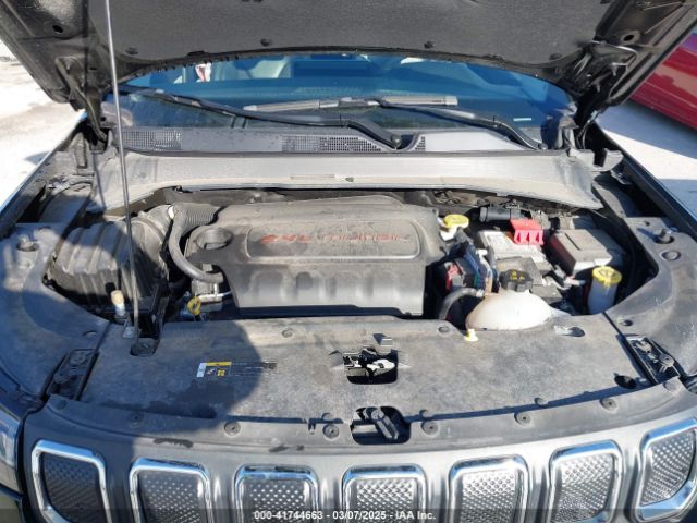 3C4NJDBB9NT210065 Jeep Compass Latitude 4x4