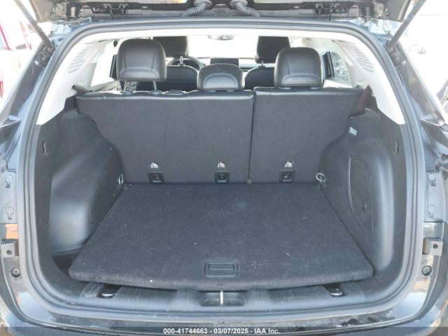 3C4NJDBB9NT210065 Jeep Compass Latitude 4x4