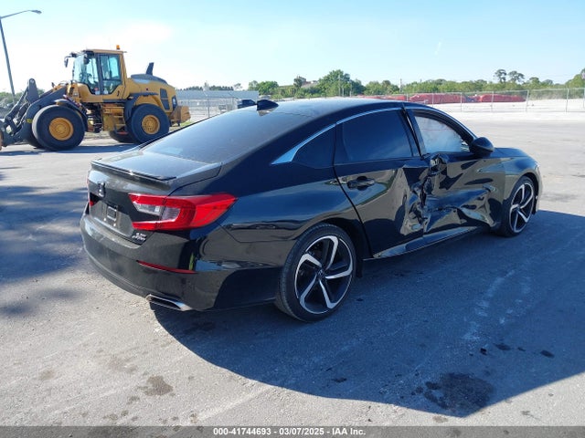 1HGCV2F32NA003898 Honda Accord Sport 2.0t