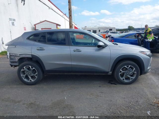 KL77LHE21RC107601 Chevrolet Trax Fwd Lt