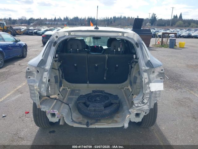 KL77LHE21RC107601 Chevrolet Trax Fwd Lt