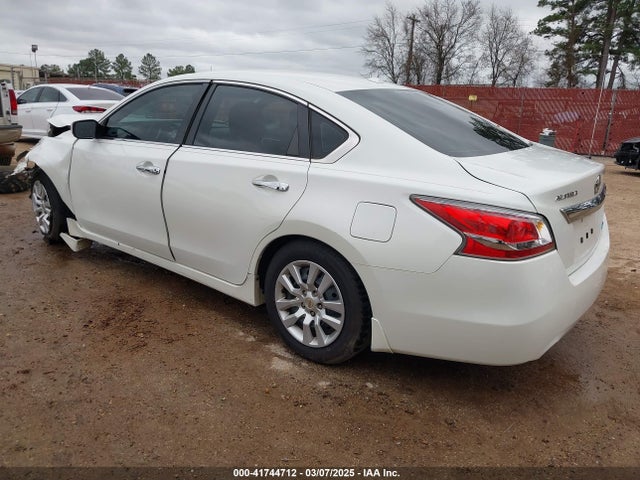 Nissan Altima 2.5 S 2014 1N4AL3AP7EN379345 Image 3