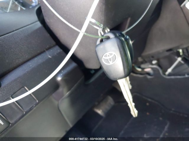 5YFBURHE0KP913271 Toyota COROLLA LE