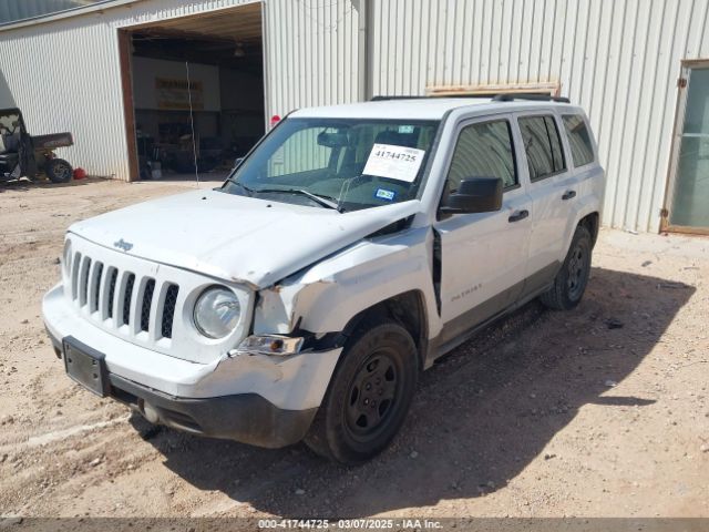 1C4NJPBB9GD547913 Jeep Patriot Sport