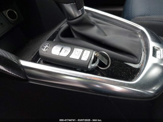 3MYDLBZV4GY143506 Scion IA