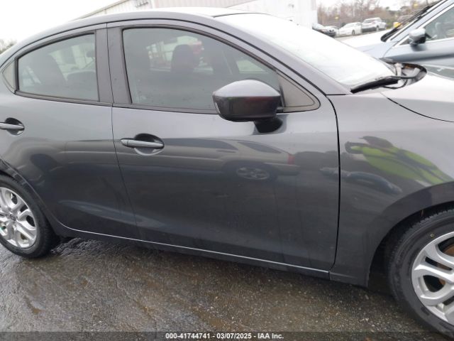 3MYDLBZV4GY143506 Scion IA