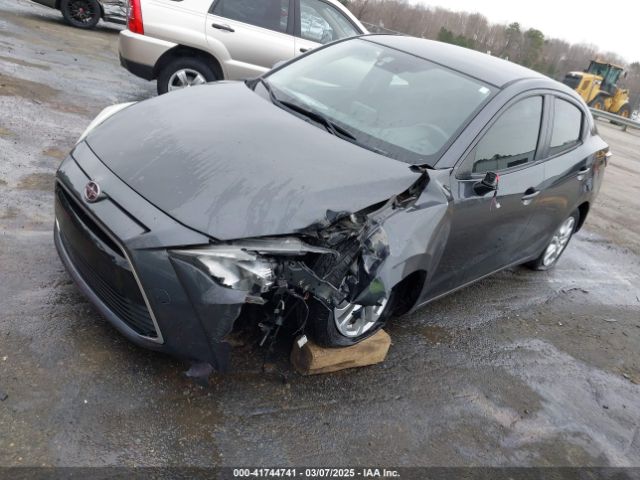 3MYDLBZV4GY143506 Scion IA